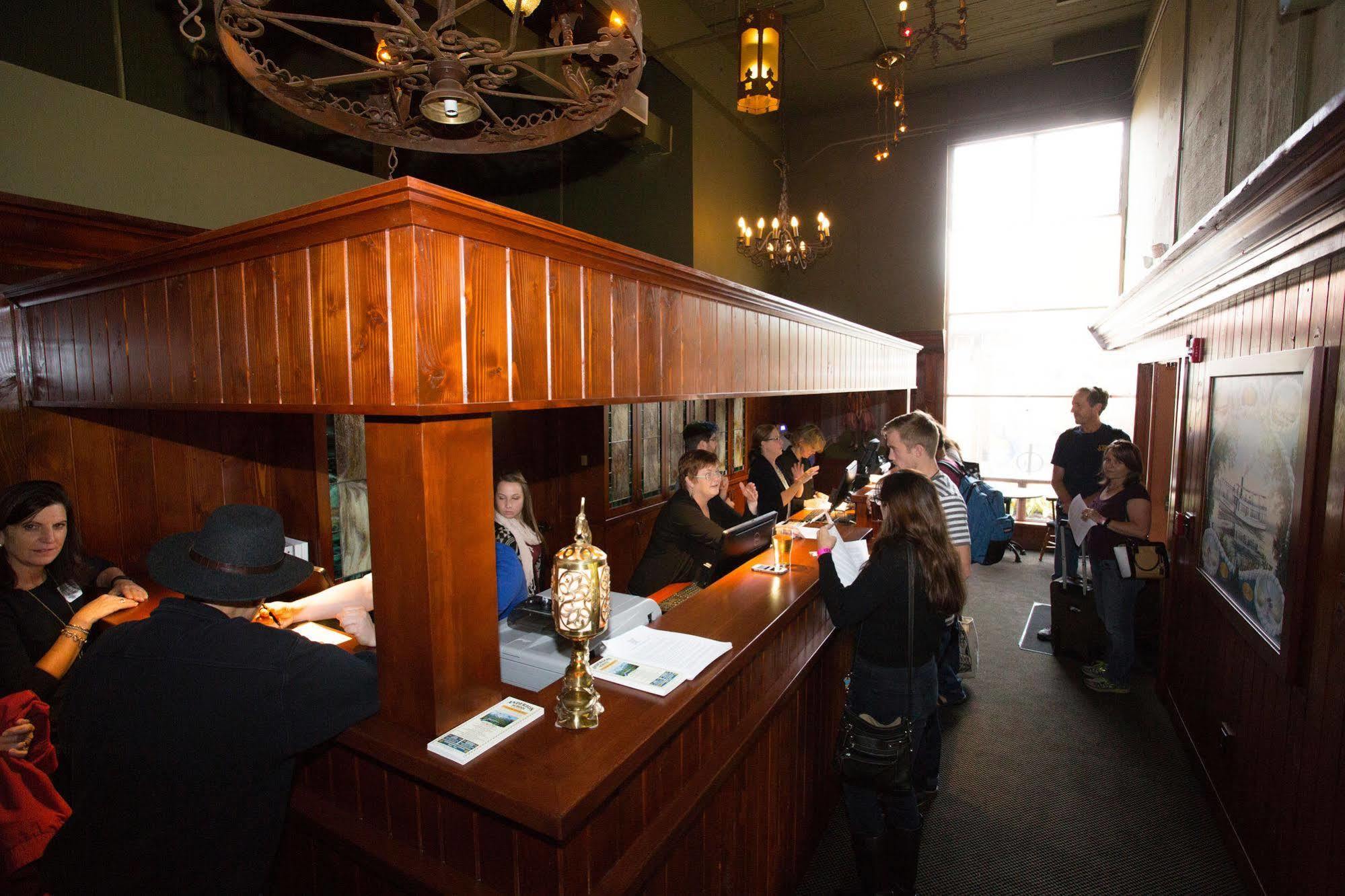 Hotel Mcmenamins Anderson School à Bothell Extérieur photo